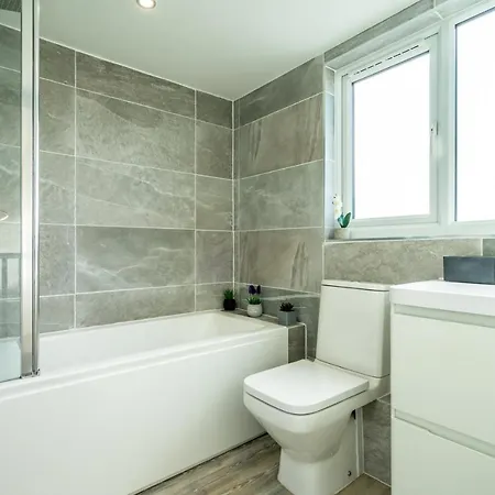 13 Vyner Street Holiday home *