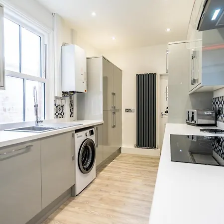13 Vyner Street Holiday home *