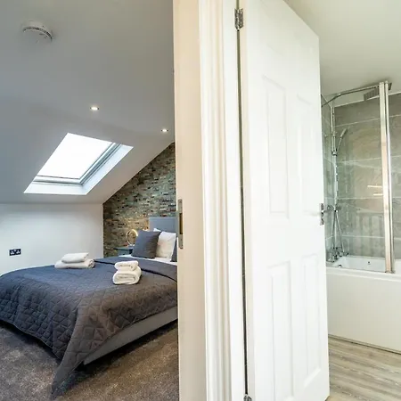 13 Vyner Street Holiday home *